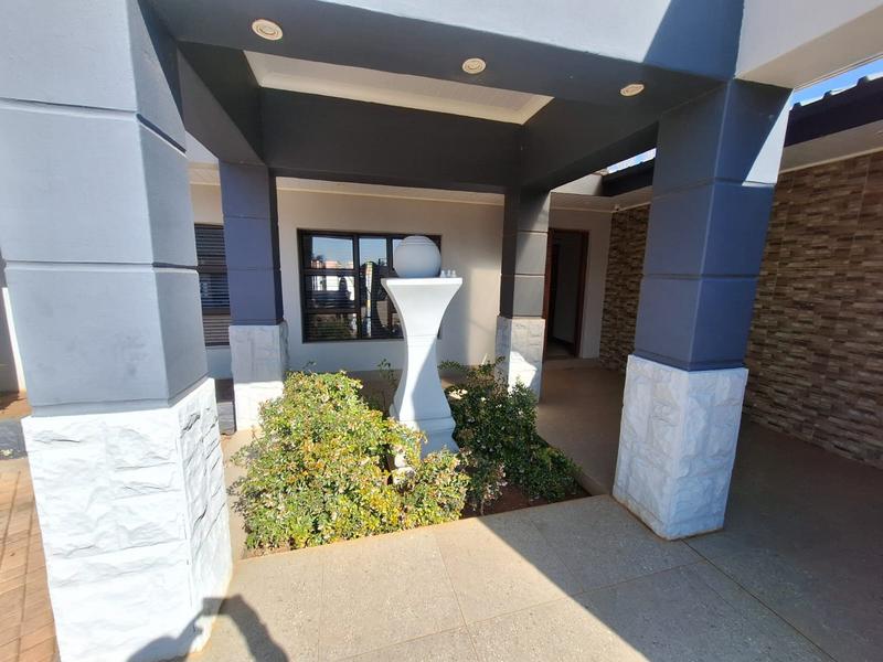 4 Bedroom Property for Sale in Flamwood North West